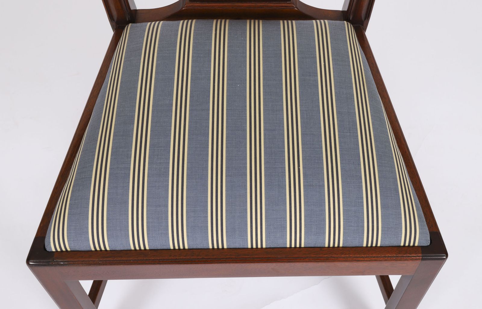 photo buy Vintage Set Of 6 Chairs By William Tillman 20th Century