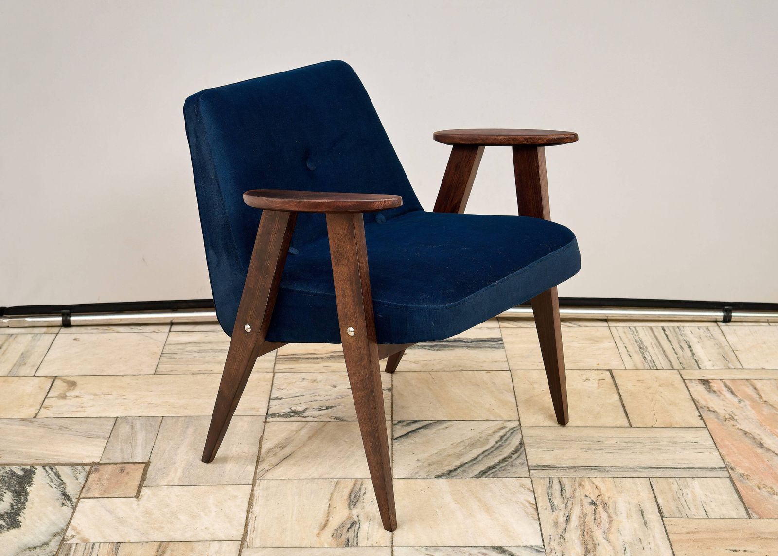 photo furniture 366 Vintage Style Armchair, Designed By Chierowski, Poland, 1960