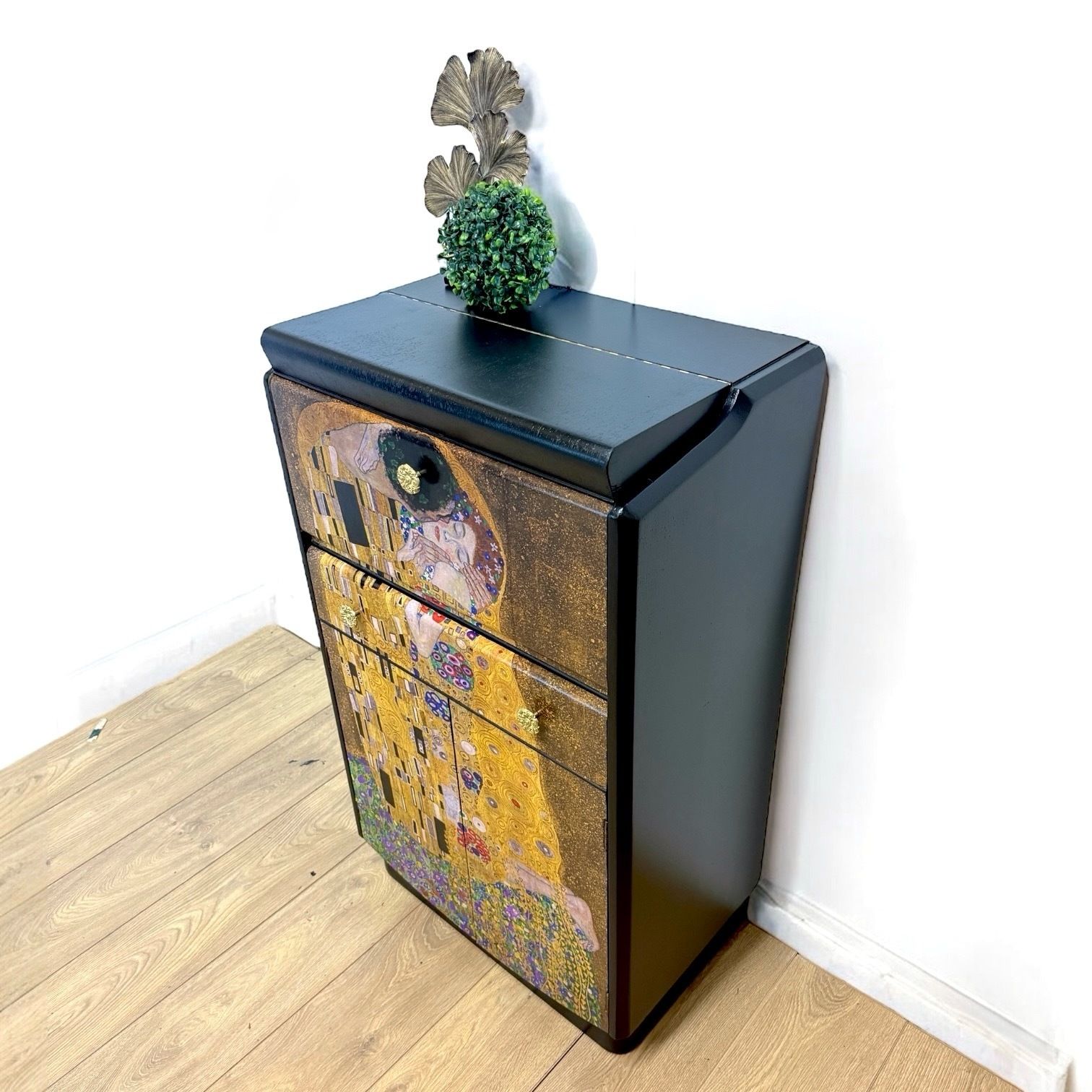 Black Art Deco Nathan Cocktail Cabinet With Gustav Klimt The Kiss Mural, Black, Drinks, Dresser photo Furniture