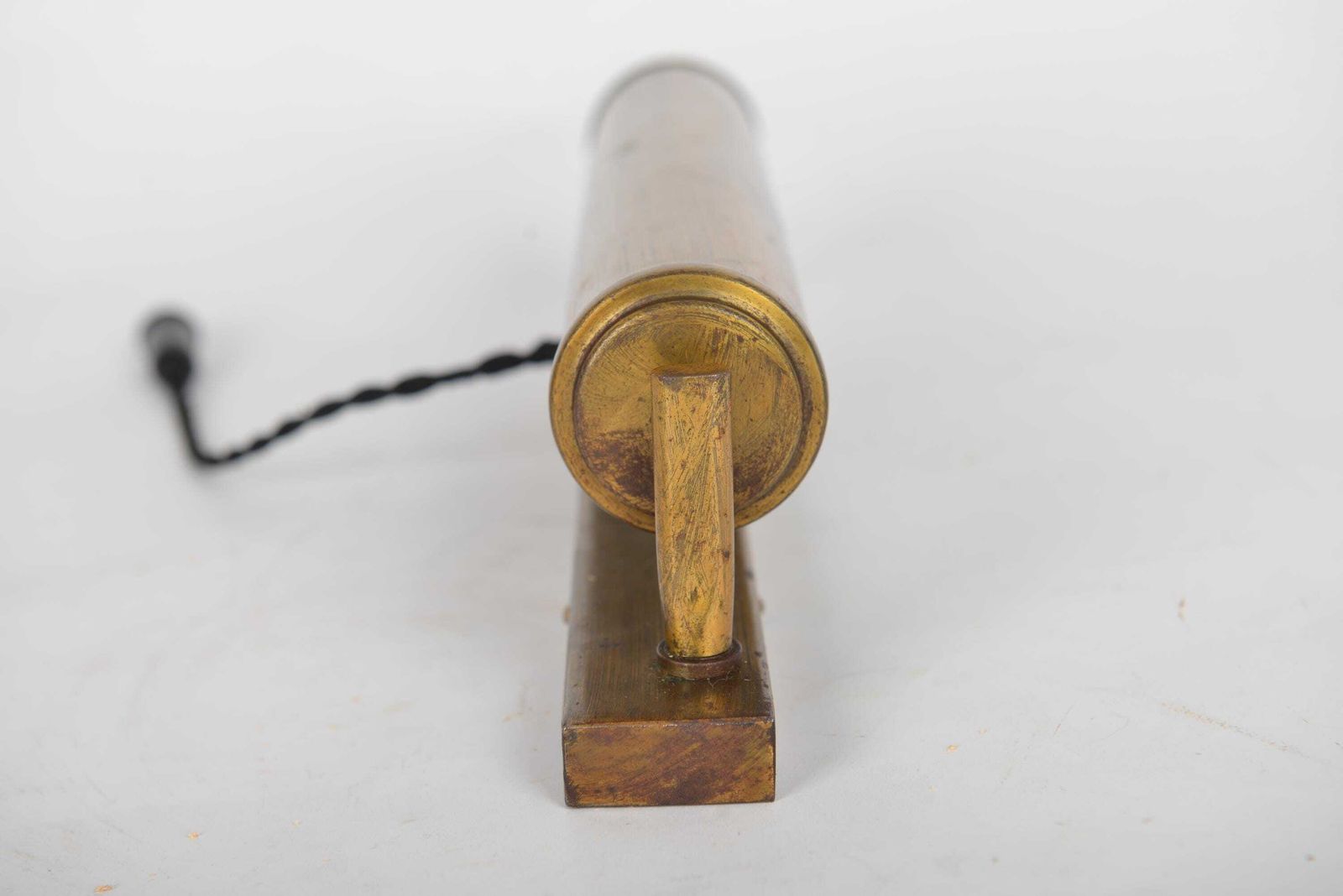 Bauhaus Functionalist Brass Wall Lamp, 1930s Modernist Wall Light In Brass, Bauhaus Scone Art Deco Scone photo vinterior