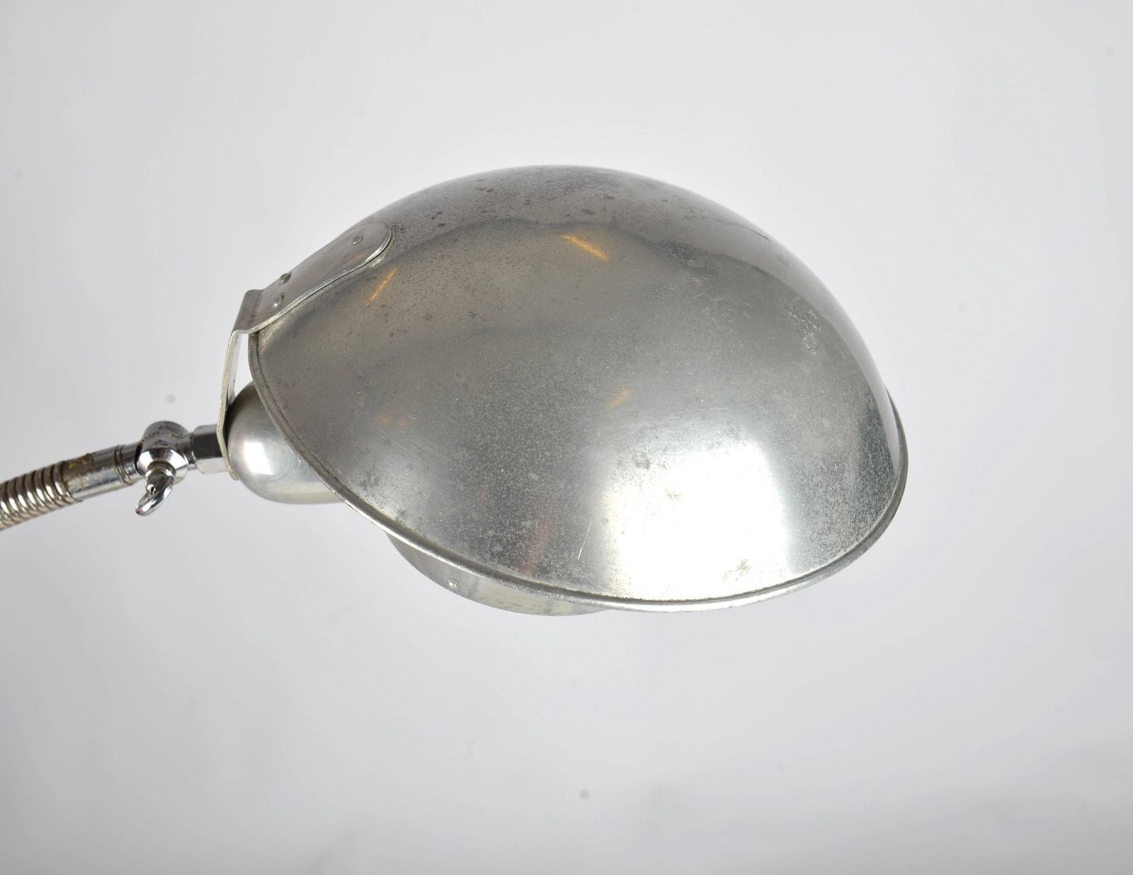 Bauhaus Art Deco Goose Neck Task Lamp, 1930s – Desk Lamp In Chrome Plated With Opaline Glass, Modernist Lamp Industrial Workshop Lamp photo Lighting