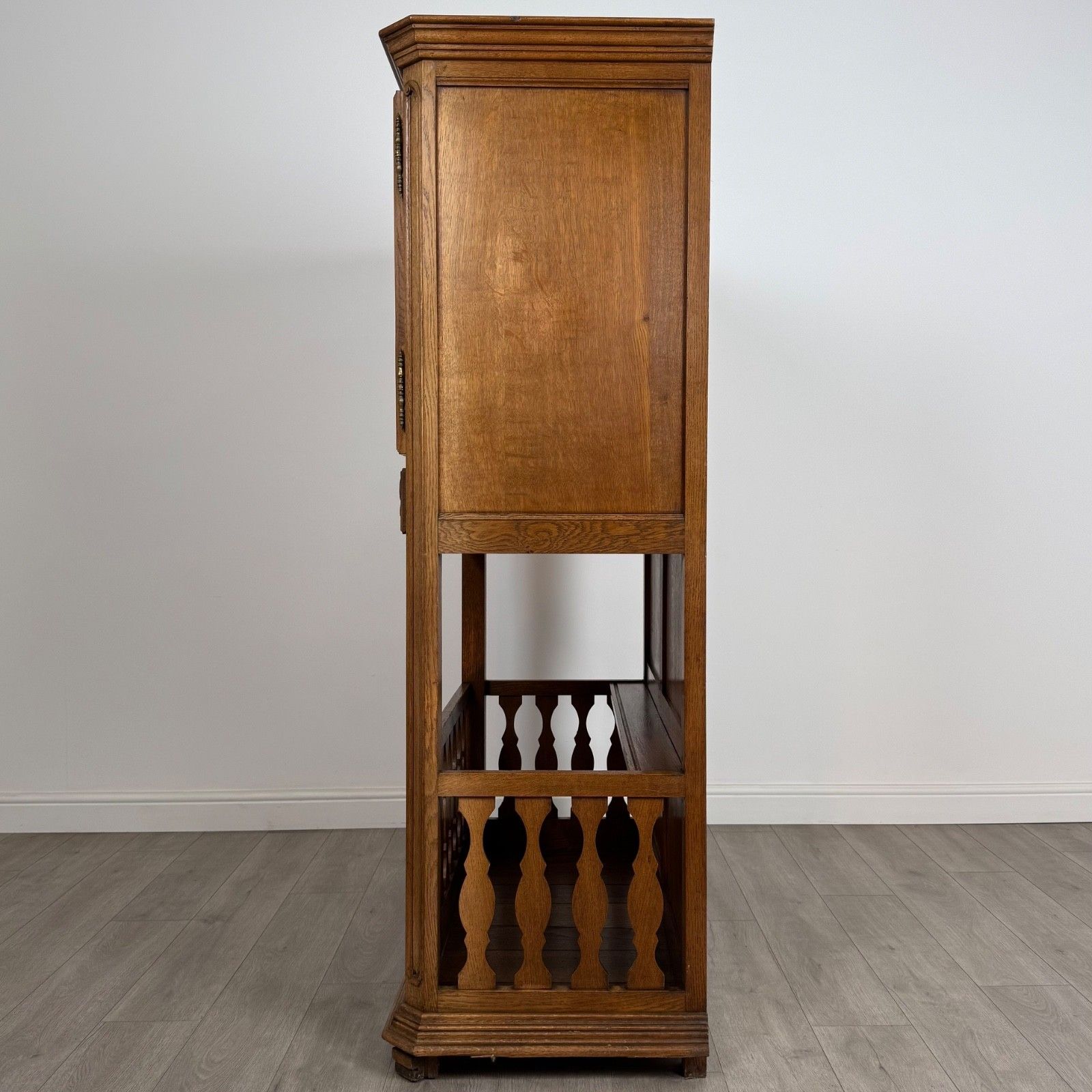 Antique 20th Century Fine Quality French Cupboard In Oak photo Furniture