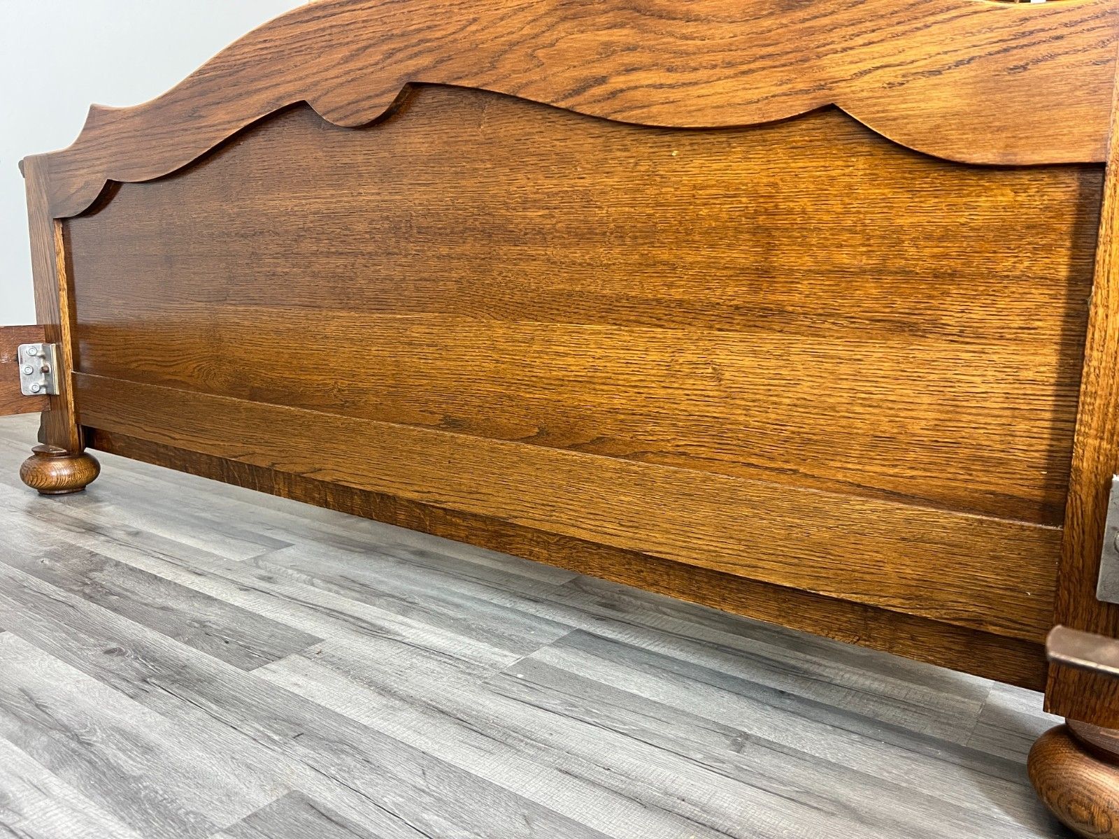 599.0 Bed Vintage French Style King Size Bed Frame Oak Carved Headboard Lot 4622 photo