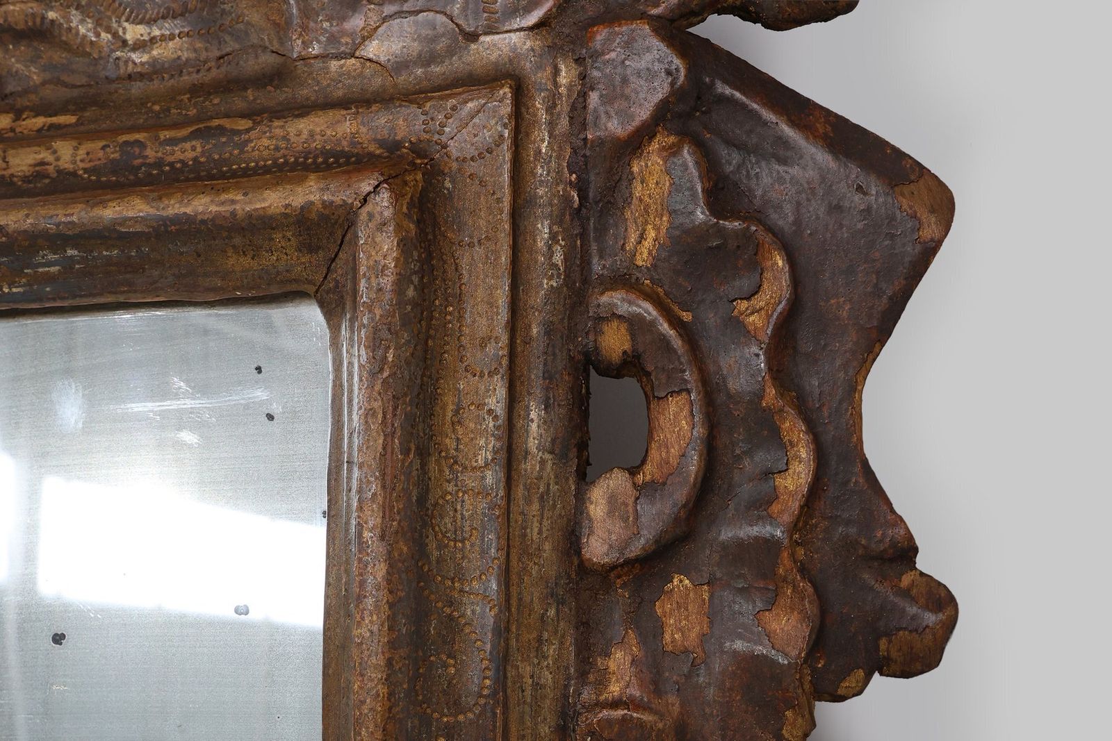 2628.0 17th Century Renaissance Italian Baroque Carved Wood Mirror photo
