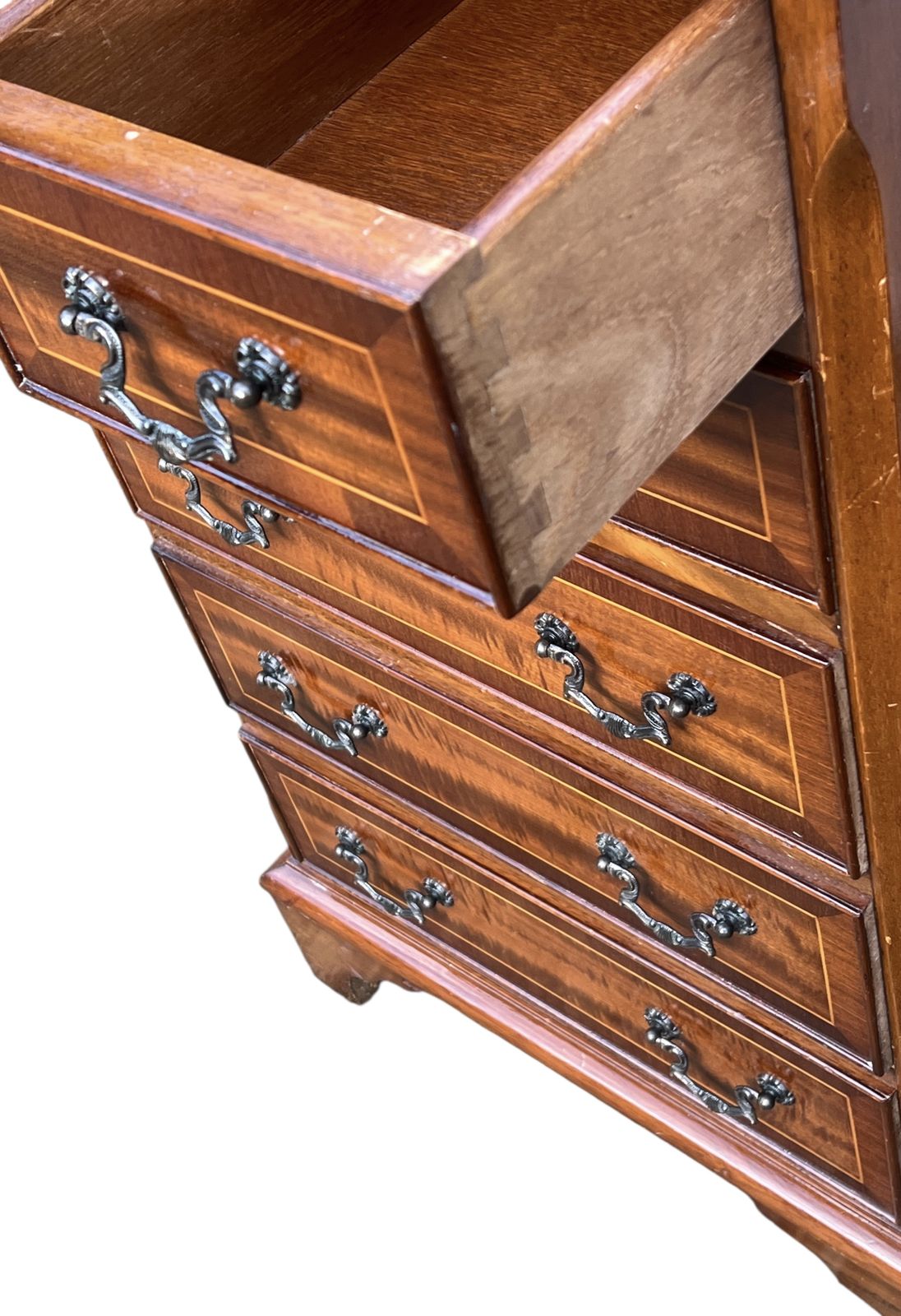 Vintage Mahogany Chest Of Drawers photo vinterior