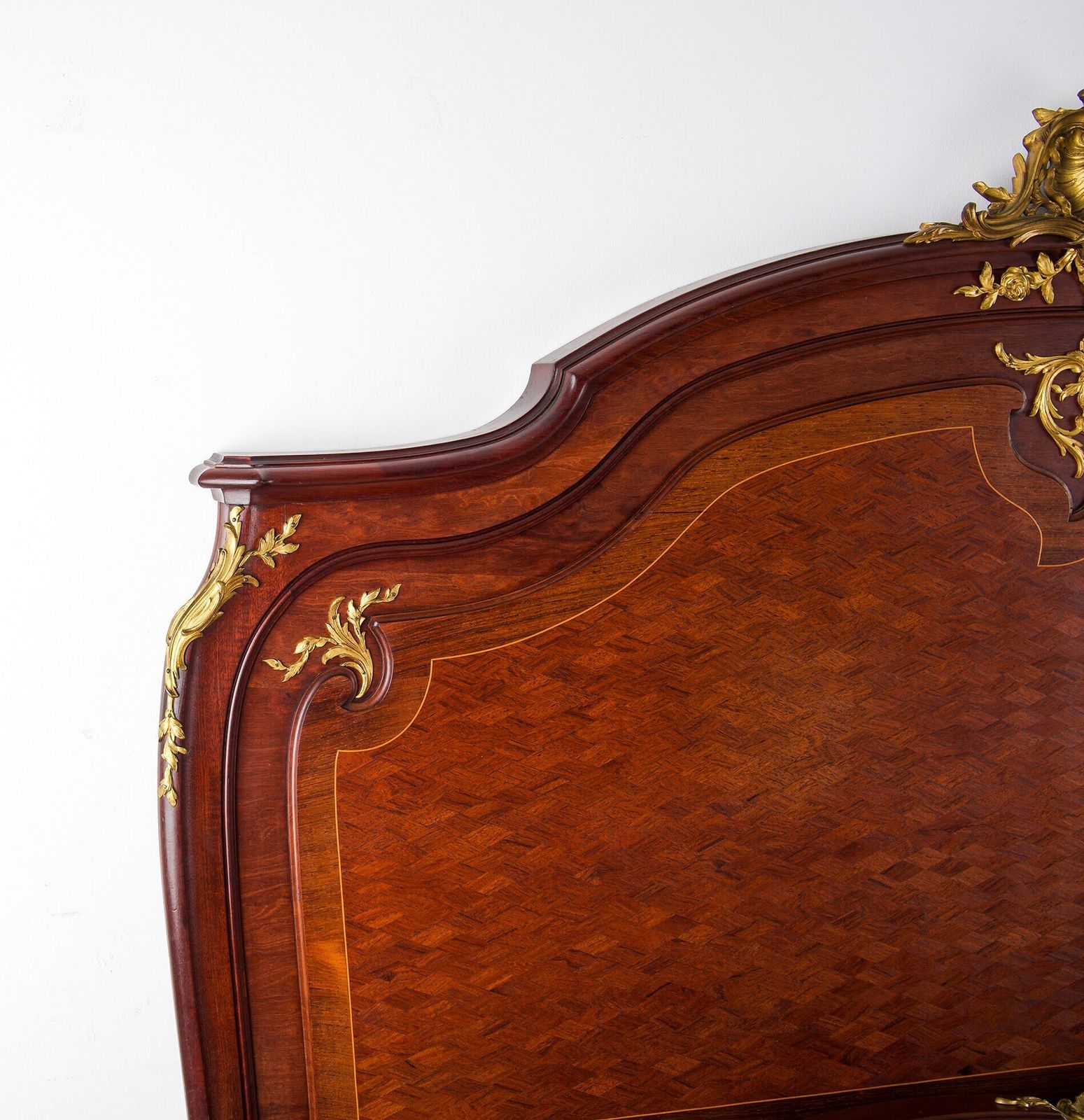 Stunning Antique French Kingwood Parquetry And Ormolu Mounted Bed photo vinterior