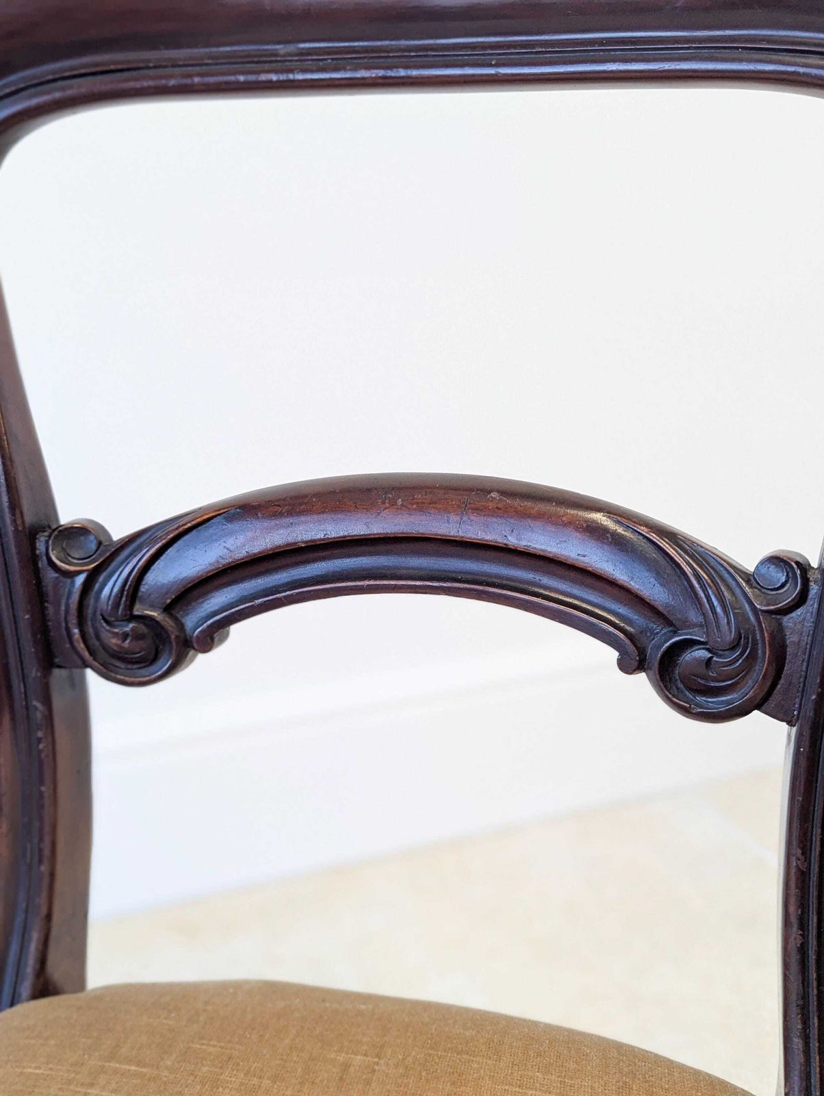 725.0 Set Of Four Antique Victorian Mahogany Dining Chairs C.1880 photo
