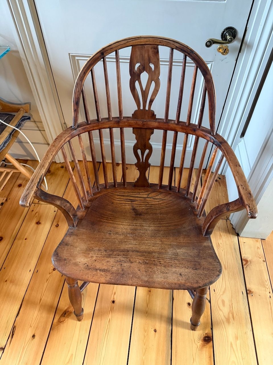 Early 19th Century Yew & Elm Windsor Chair photo vintage