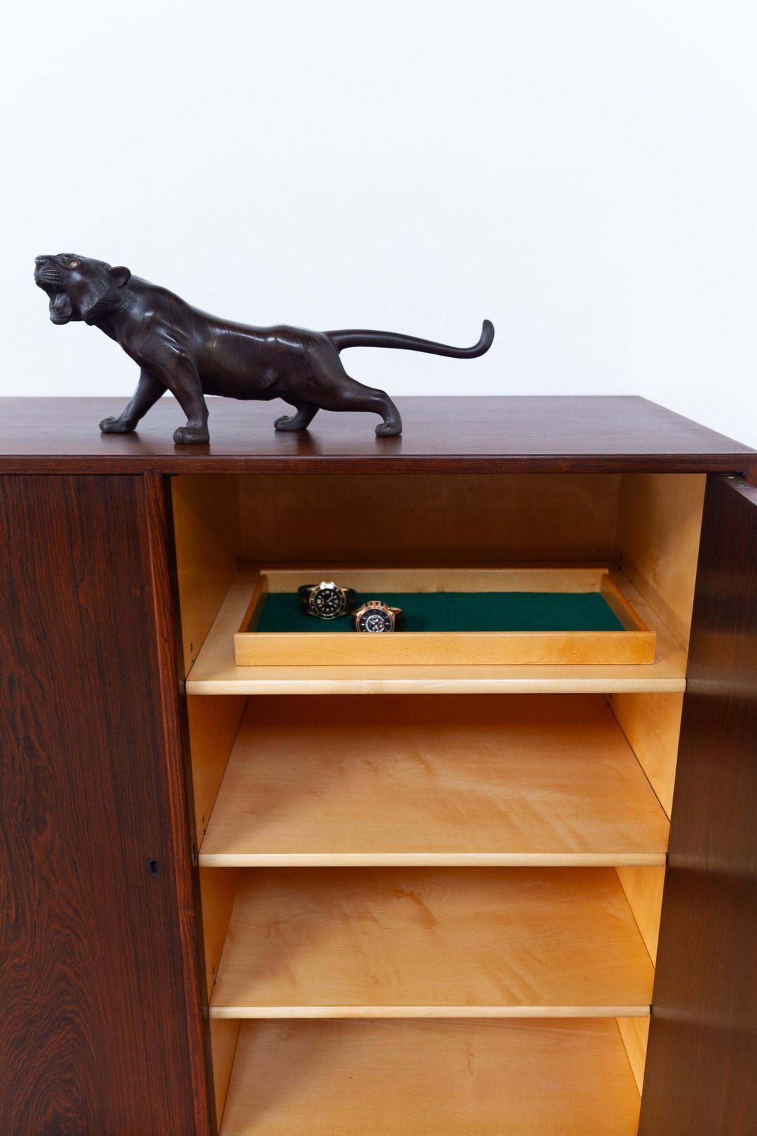 photo vintage Danish Mid Century Rosewood Gentleman's Dresser Cabinet By Axel S. Albeck, 1950s