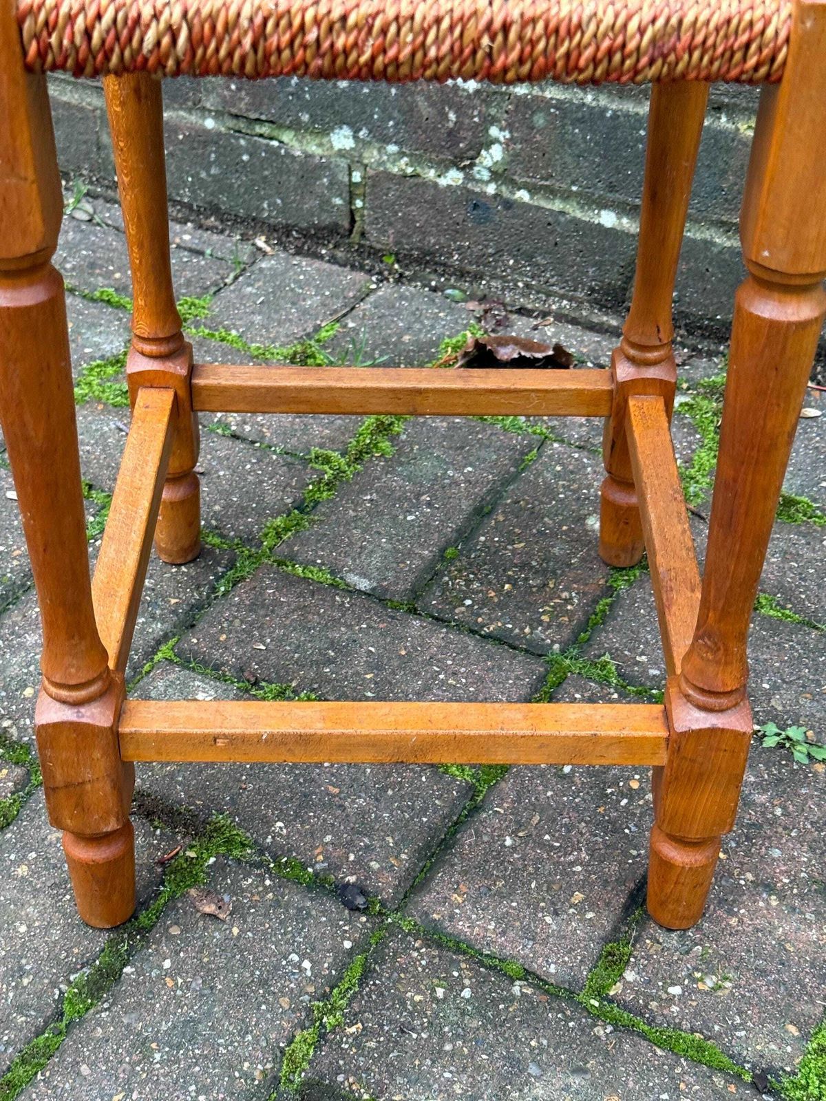 photo vinterior Vintage String Seat Stool 1970s 1980s Country Cottage Wooden Footstool