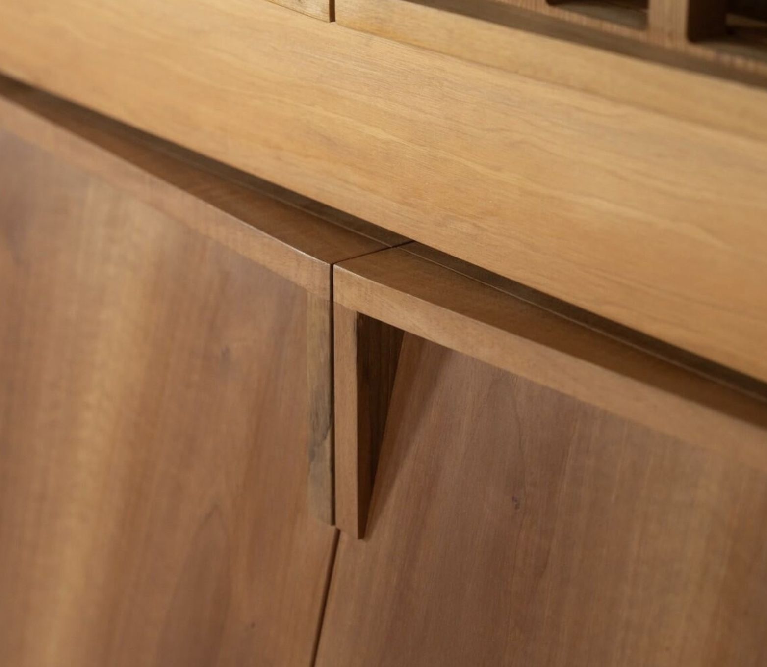 Mid Century Bookcase By Adriano & Paolo Suman, Giorgetti, 1980s – 2 Available photo vinterior