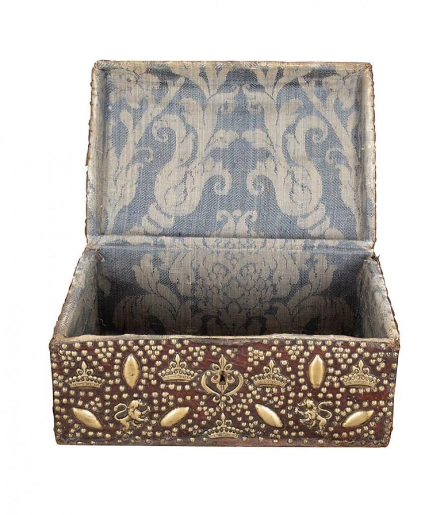 Late 17th Century French Leather Box With Crowns photo 1800.0