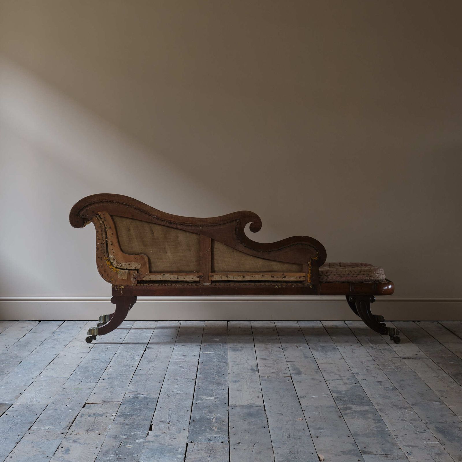 Mid 19th Century Country House Chaise Lounge photo 2300.0