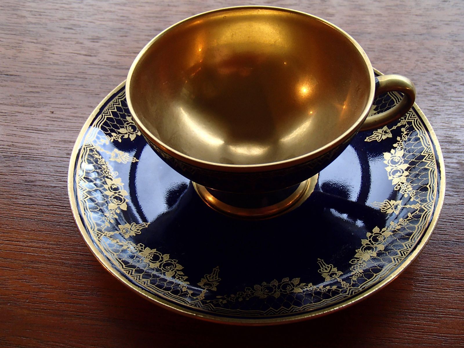 20th Century Bavaria Jaegers Coffee Cup Cobalt Blue/Gold photo for sale