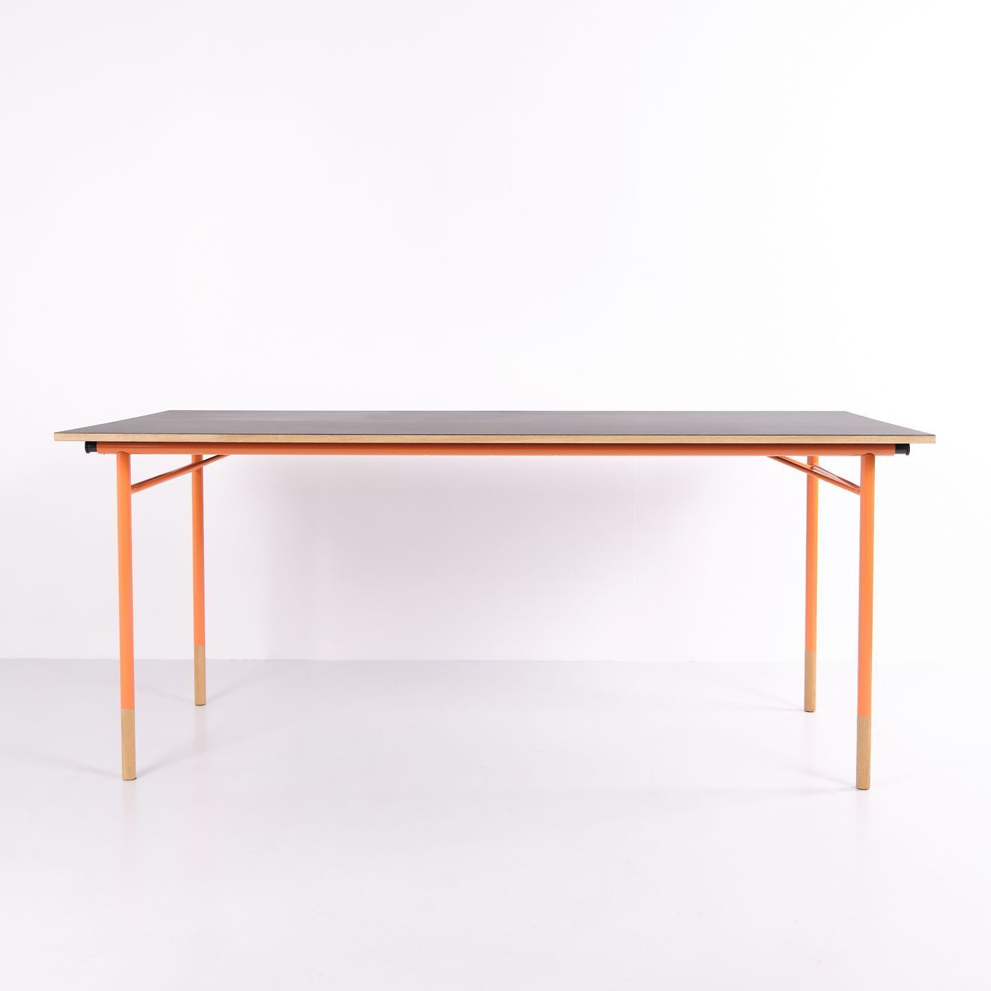 Nyhavn Dining Table – Finn Juhl – House Of Finn Juhl – Gray Linoleum – Oregon Pine