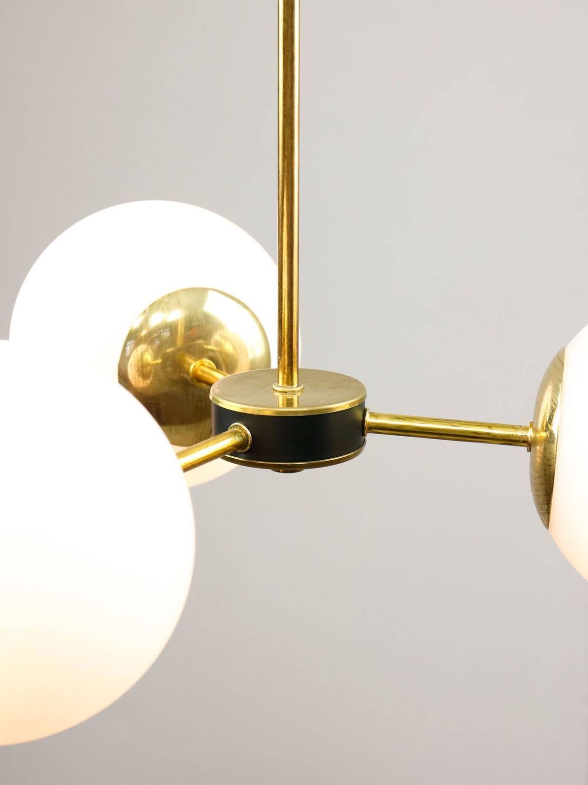photo furniture Mid Century Modern Italian Chandelier In Brass And Opaline Glass, 1960s