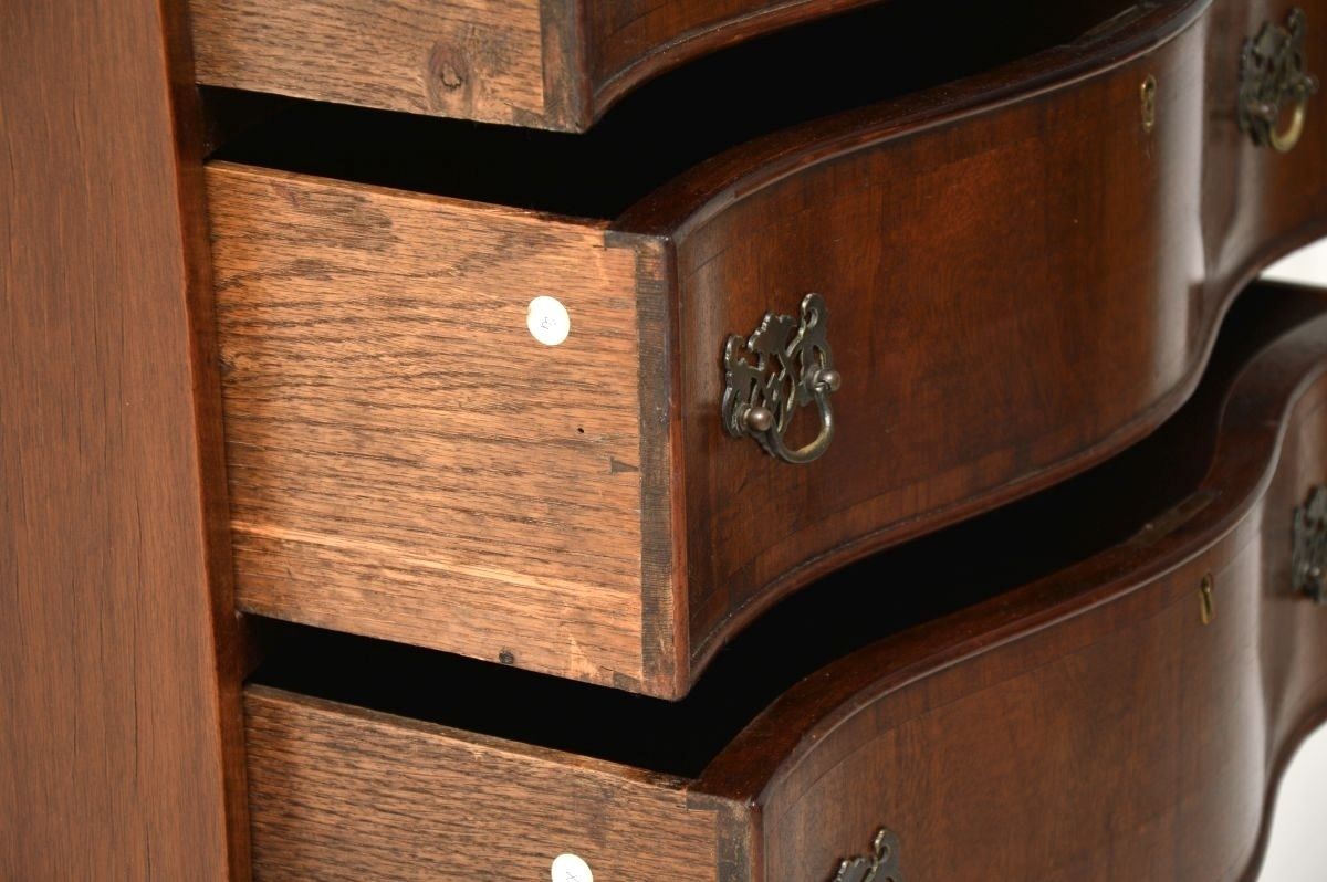 photo vinterior Antique Mahogany Serpentine Chest On Chest Of Drawers