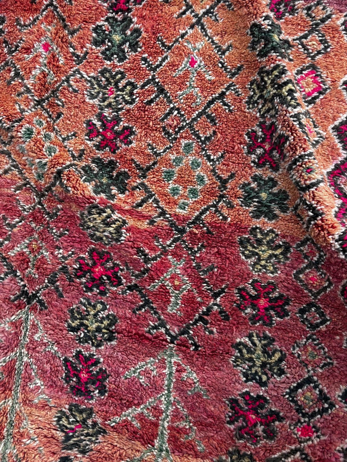 Boho Chic Moroccan Boujad Wool Rug 200x350 Cm  Handwoven Berber Carpet   Authentic Tribal Design photo vintage