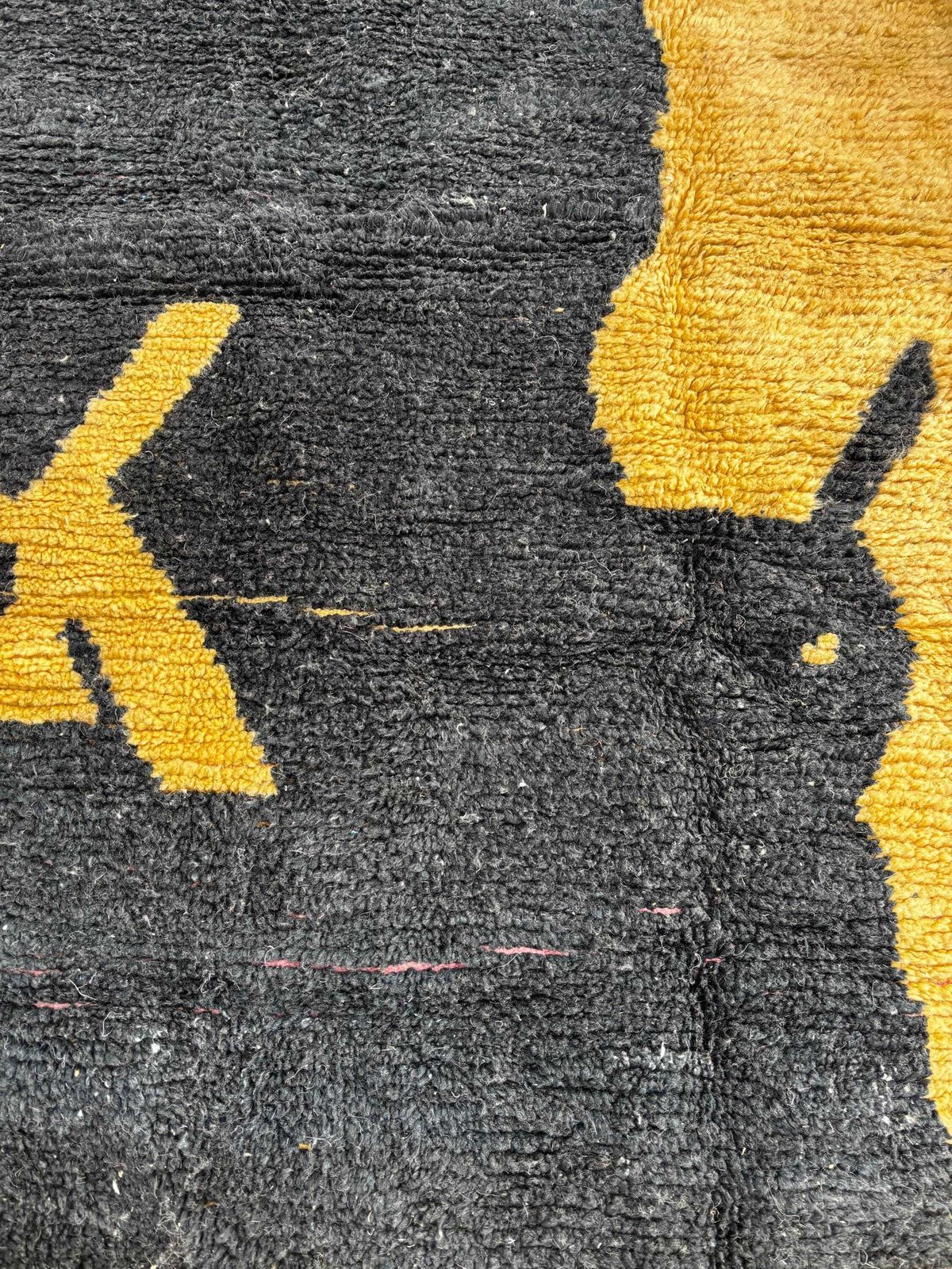 Handwoven Modern Wool Rug 165x270 Cm– Bold Silhouette Pattern In Black & Mustard – Abstract Floor Art – Contemporary Textile Décor photo for sale