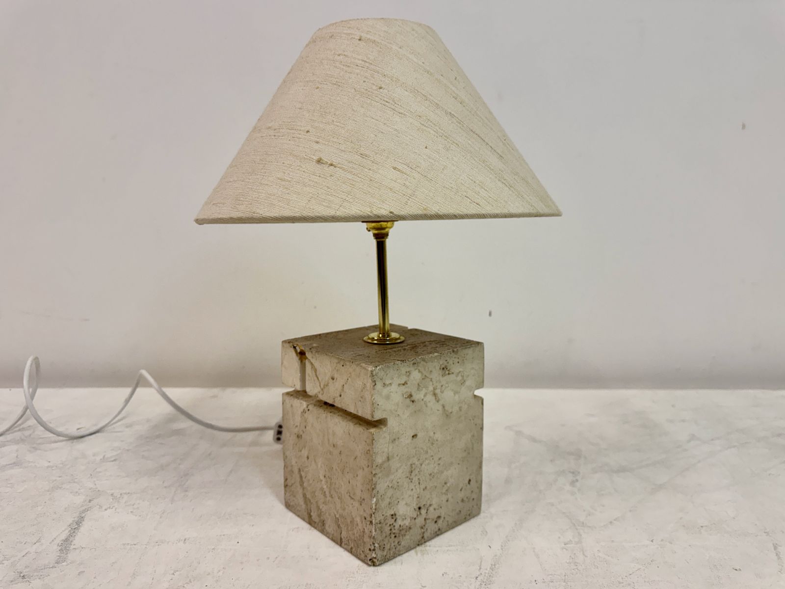 photo vintage 1970s Italian Travertine Lamp By Fratelli Manelli