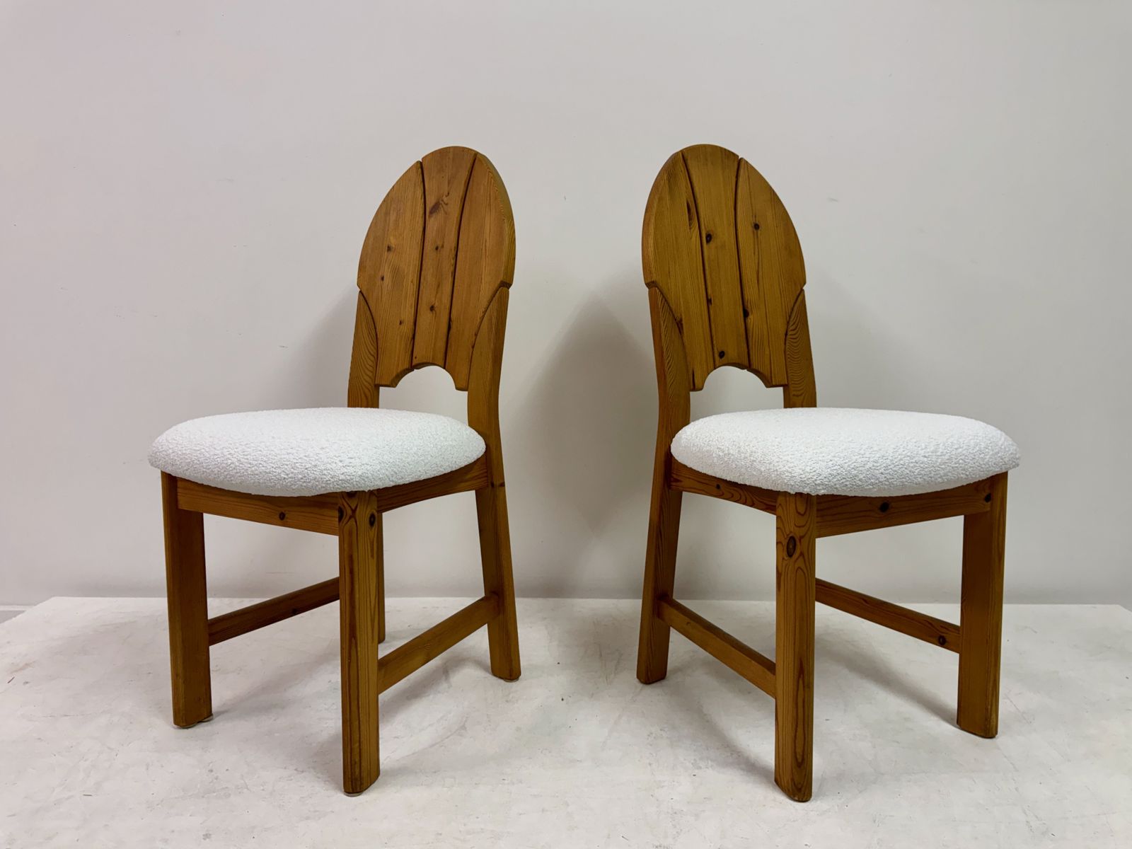 Set Of Six Pine And Boucle Scandianavian Dining Chairs photo vintage