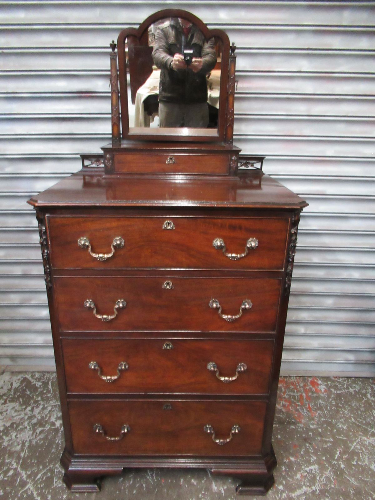 Chippendale   Style    Mahogany Dressing   Table