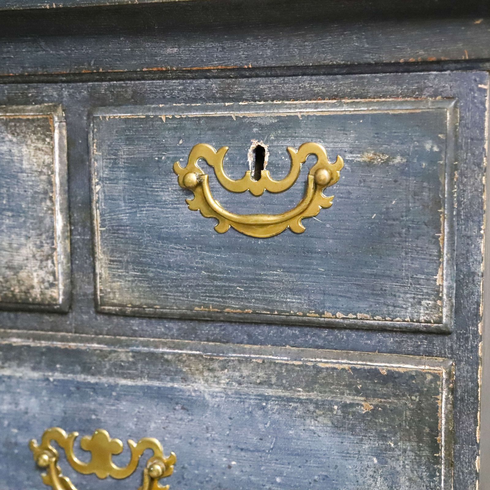 Georgian Chest On Stand C.1760 1780 In Distressed Mottled Blue Finish photo vinterior