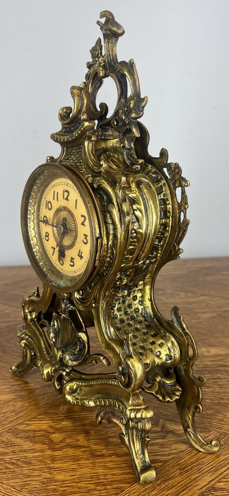 Clock Vintage French Style Brass Decorative Mantel Clock Ornate Case Lot 4655 photo furniture