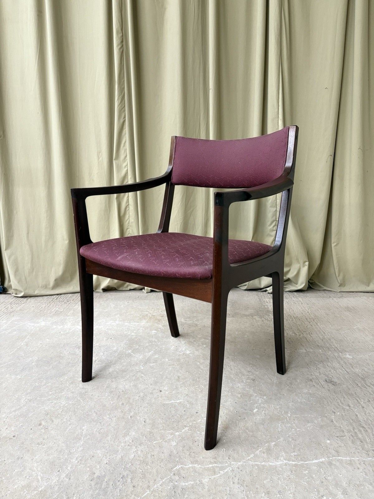 photo furniture Vtg Mid Century Sculptured Desk Chair Armchair Fireside Carver Danish Retro R972
