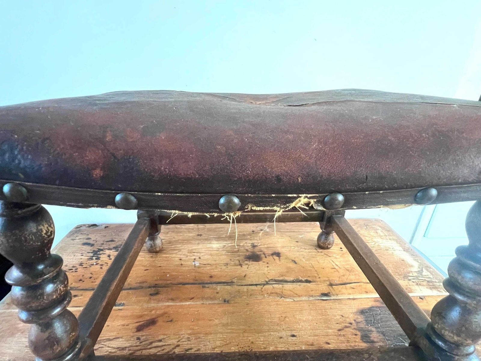Antique Spanish Colonial Style Footstool – Hand Tooled Leather & Turned Oak Wood – Heritage Hearth Stool – Old World Rustic Home Decor photo vinterior