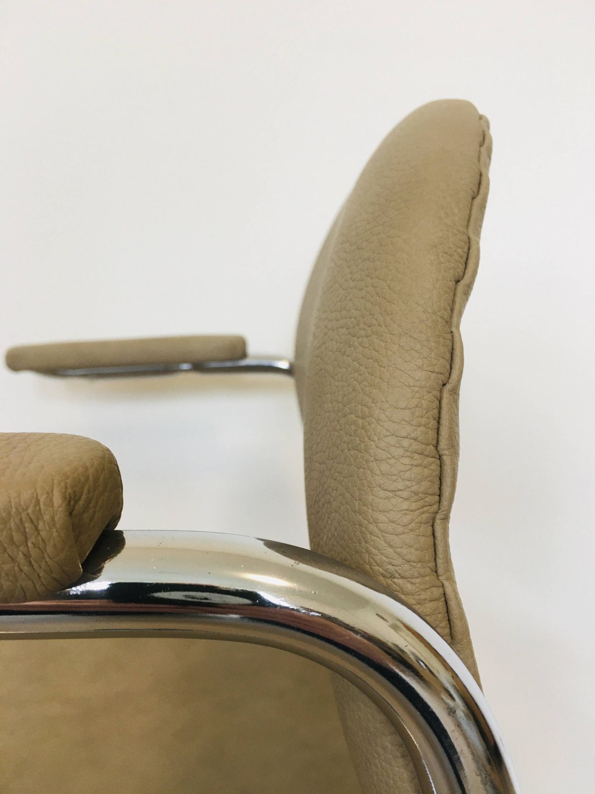 photo furniture Vintage Office Desk Chair By Kovona, K  107, Czechoslovakia 1970’s