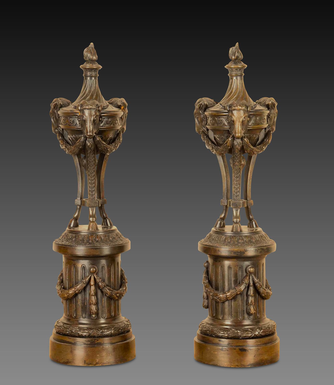 Pair Of 19th Century Italian Bronze Neo Classical Urns photo furniture