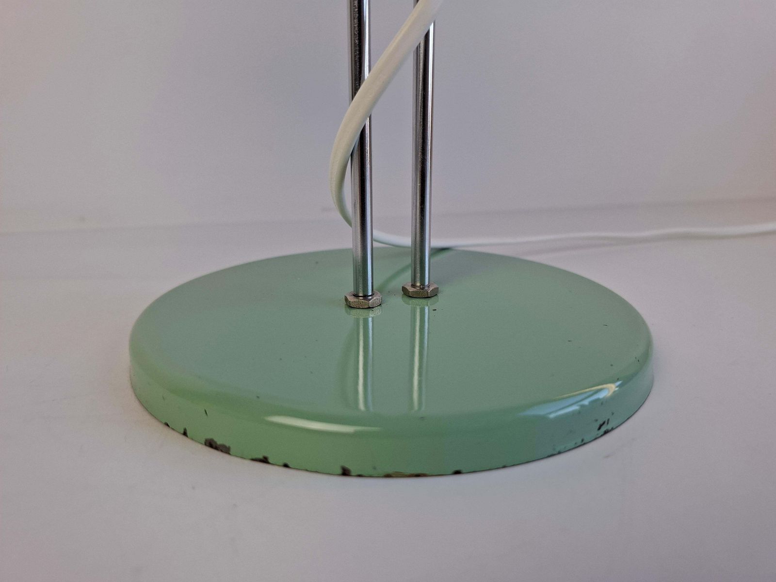 photo vintage Josef Hůrka For Lidokov Midcentury Modern Table Lamp In Green Metal And Chrome