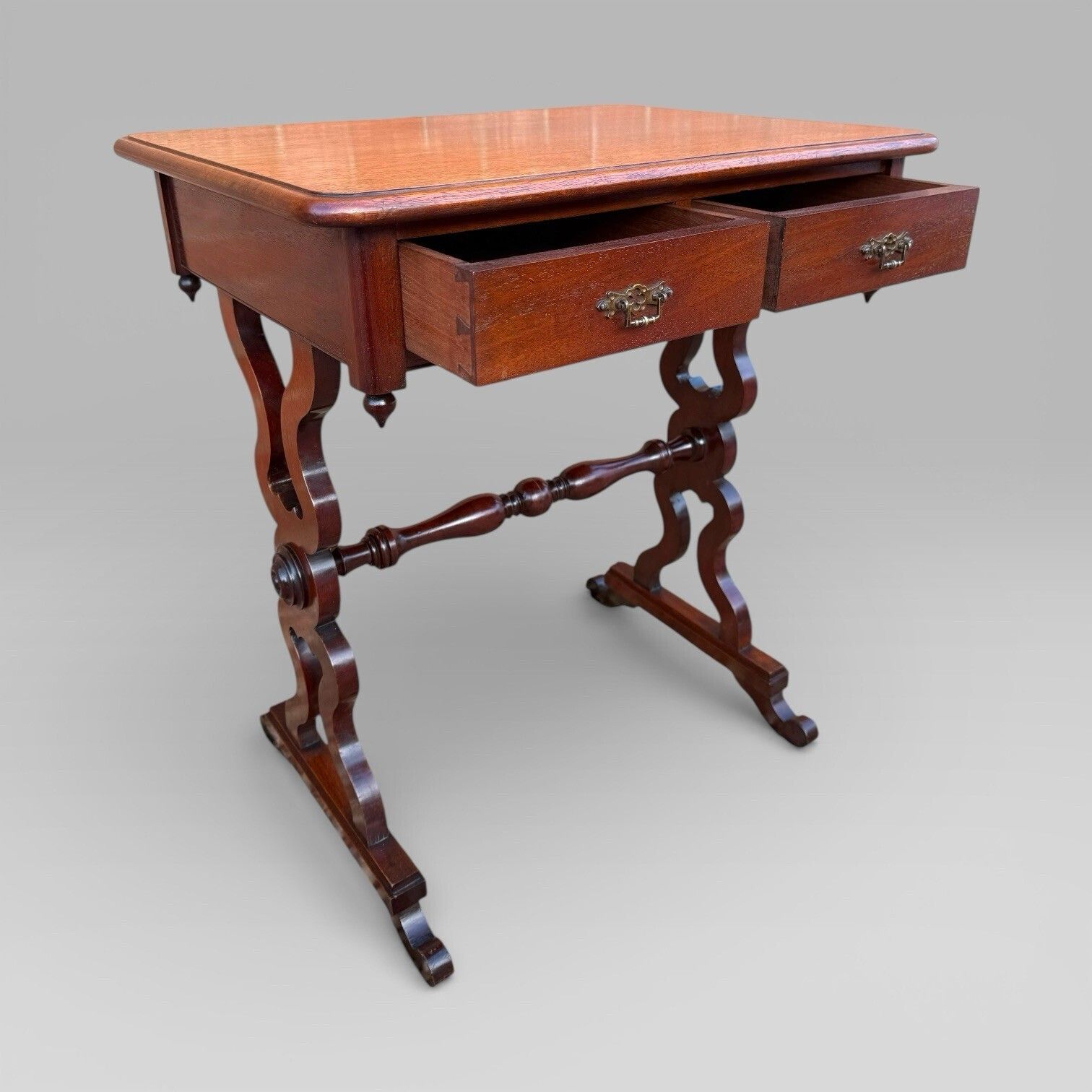 Furniture Antique Victorian Mahogany Centre Table / Occasional Table With 2 Drawers photo