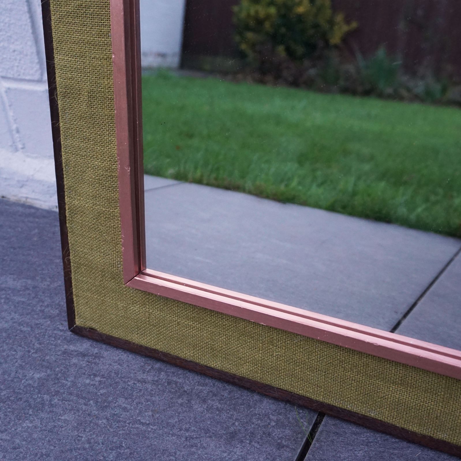 Hessian Mid Century Framed Wooden Wall Mounted Mirror In Copper & Green 1970s Style photo vinterior