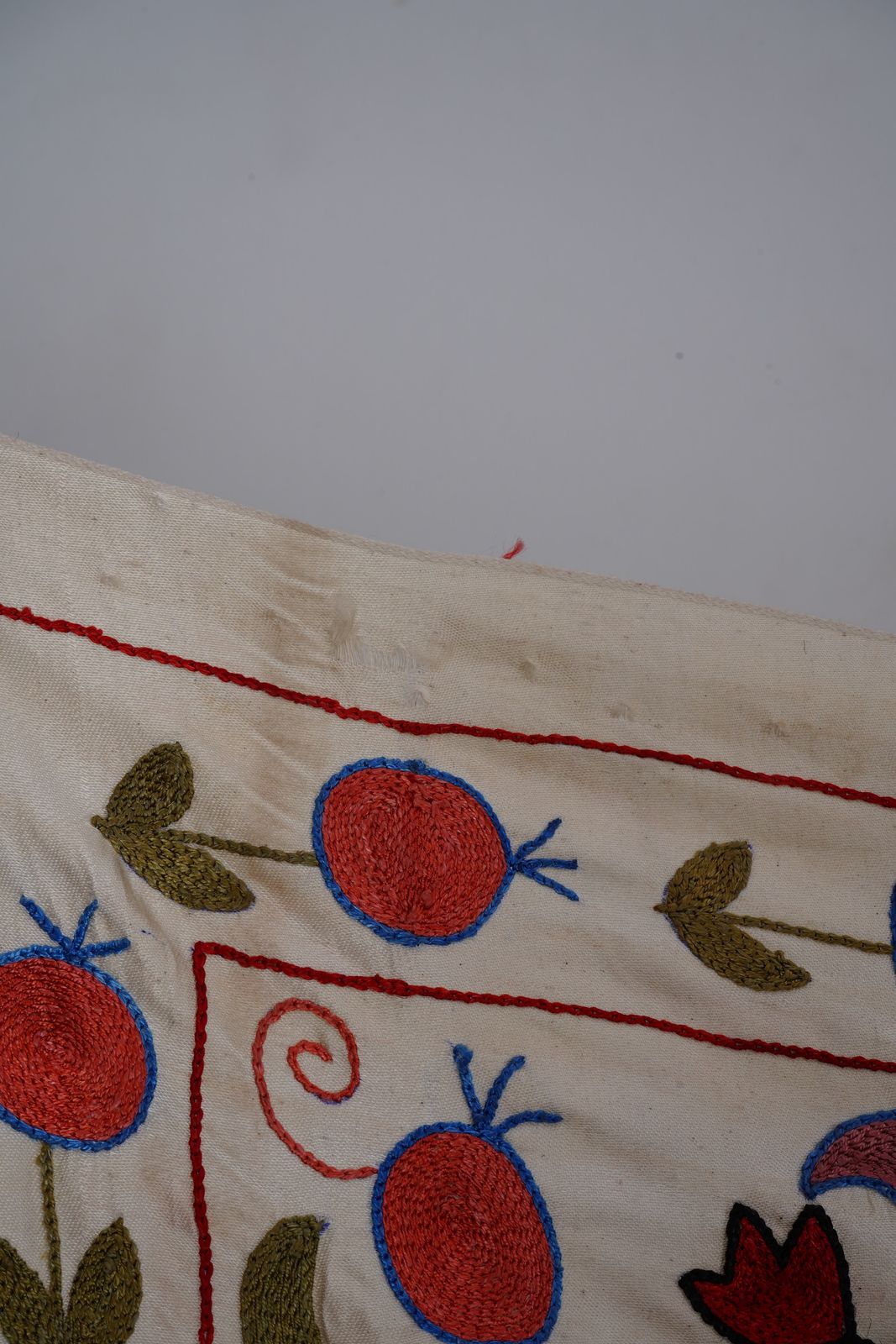 photo furniture Red Uzbek Suzani Wall Hanging – Pomegranate & Animal Motif Embroidered Textile '7'5'' X 10'2''
