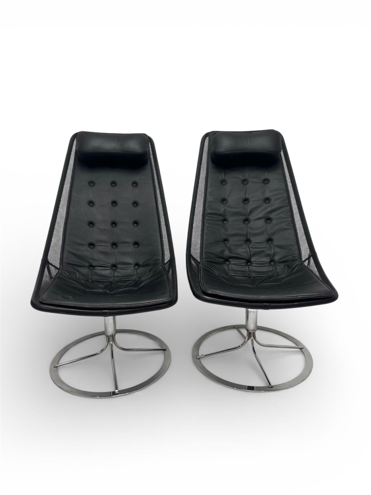 Bruno Mathsson ‘Jetson’ Swivel Lounge Chairs In Black Leather For Bruno Mathsson International, 2015 – Set Of Two photo 2095.0