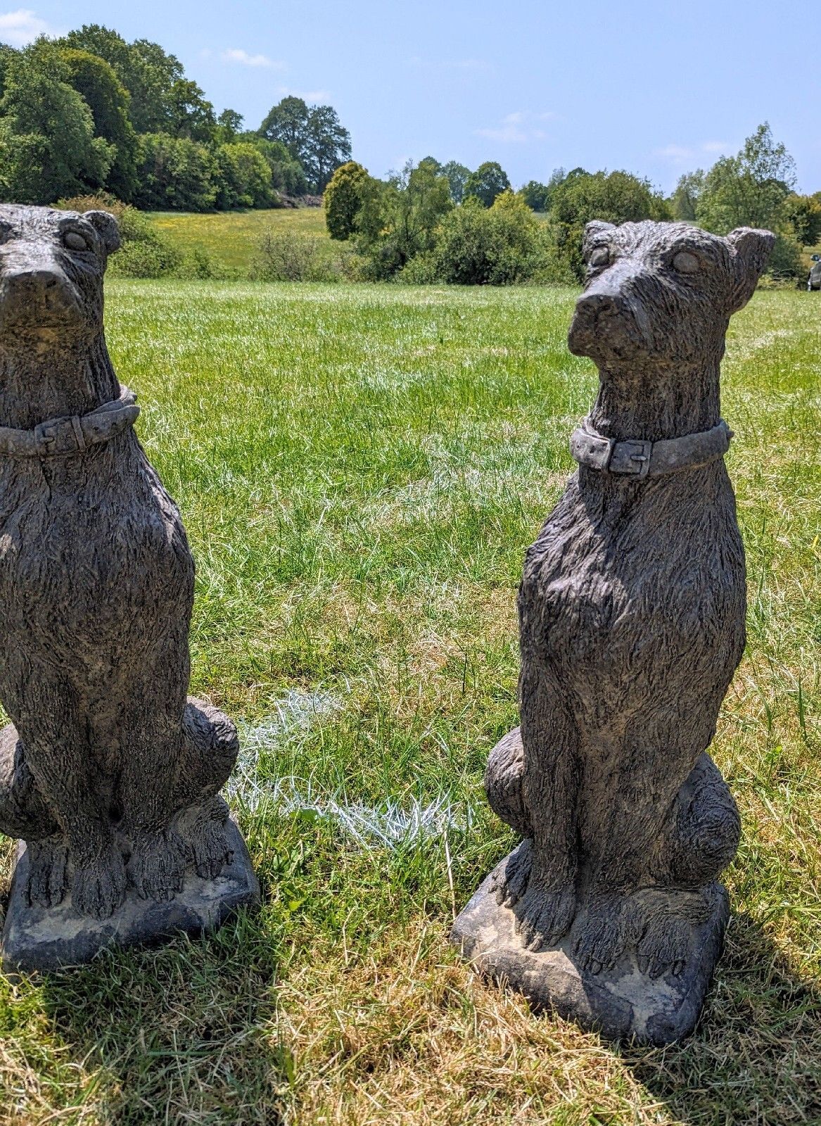 photo furniture 19th Centuary Style Vintage Stone Ornament  Deer Hounds (Delivery Available  0056.