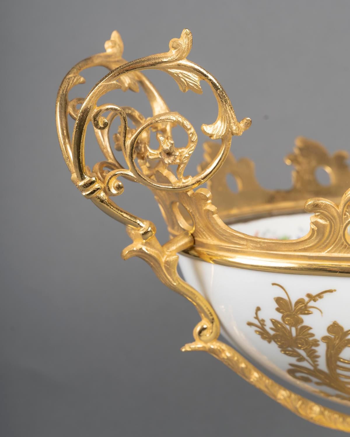 Painted Porcelain And Gilt Bronze Bowl   19th Century, Louis XV Style. photo vinterior