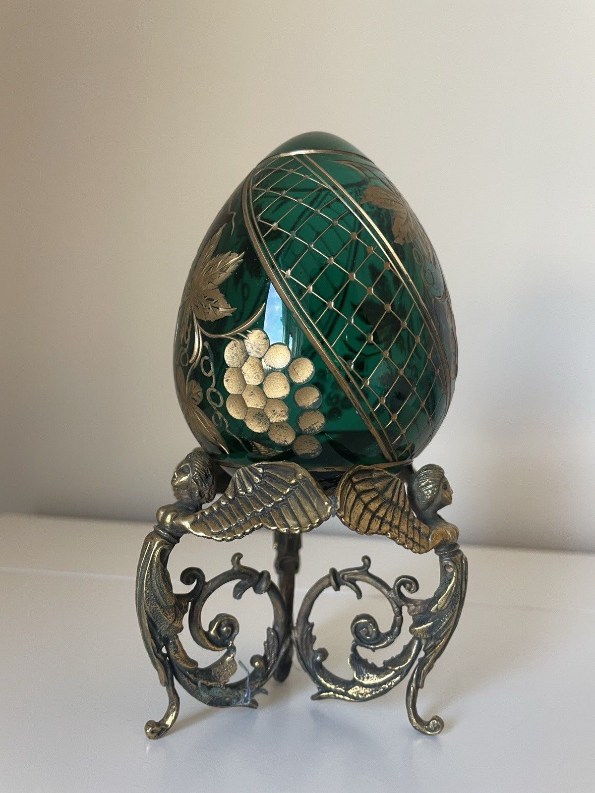 Peterhof Emerald Green & Gold Crystal Egg Hand Made Ornate Stand After Fabergé photo vintage