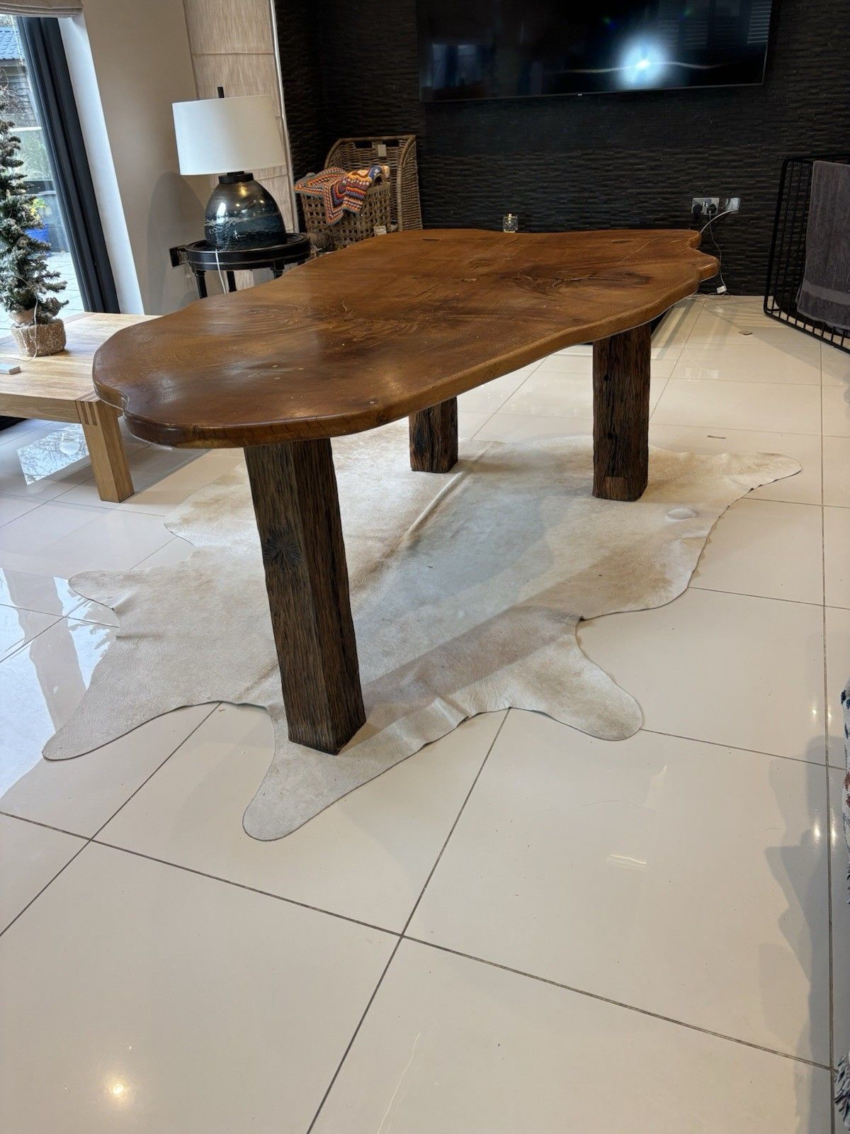 Stunning Oak Waney Edged 6 Seater Dining Table Unique Carved Inlaid 16th Century