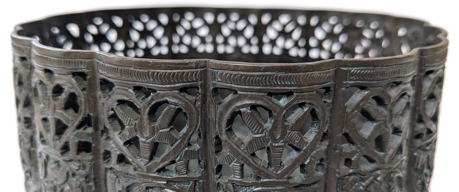 Antique Islamic Kashmiri Copper Bowl / Planter With Cutwork And Relief Decoration photo vinterior