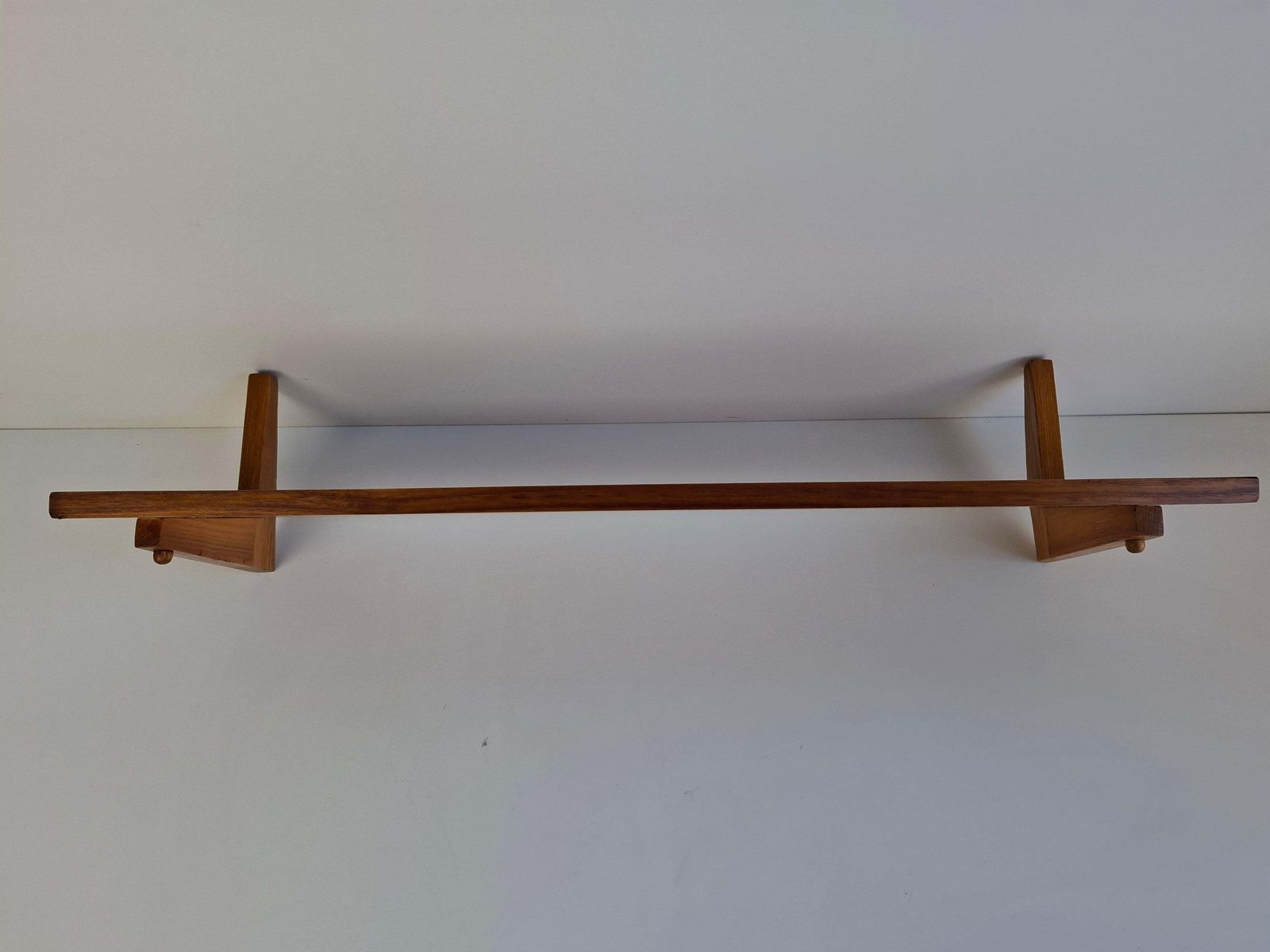 photo vintage Midcentury Czechoslovak Wooden Wall Shelf, 1960s