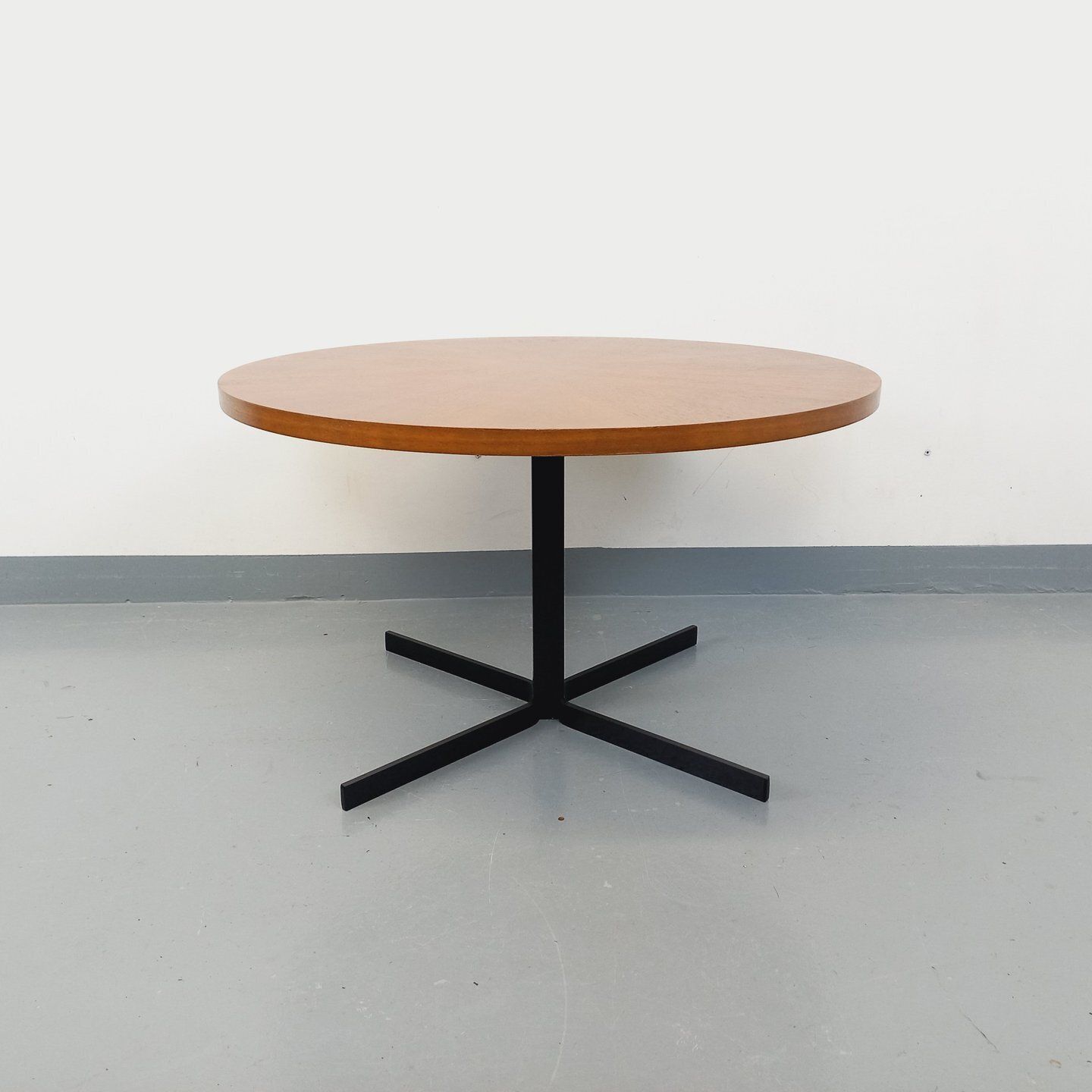 Scandinavian Round "Raise And Lower" Coffee Table In Teak And Metal photo furniture