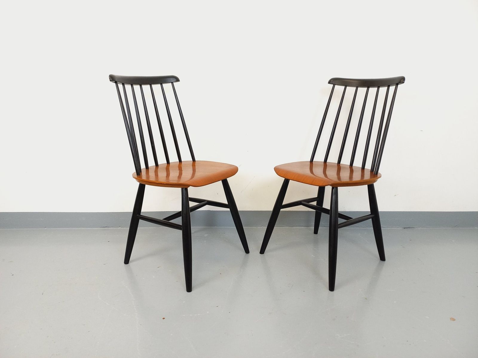 2 Fanett Scandinavian Chairs By Ilmari Tapiovaara In Teak