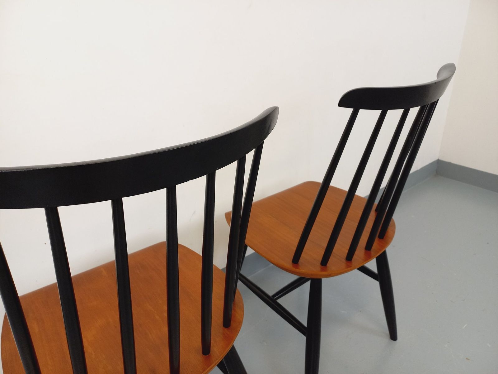 2 Fanett Scandinavian Chairs By Ilmari Tapiovaara In Teak photo buy