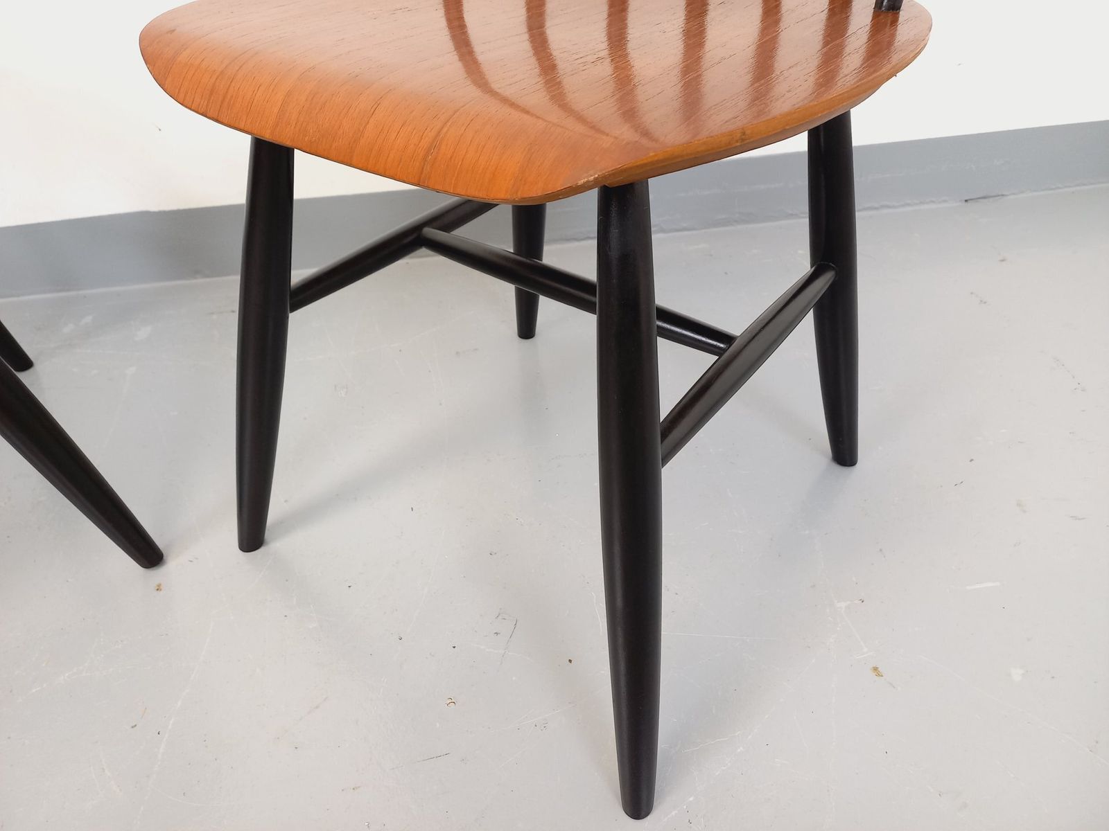 photo vinterior 2 Fanett Scandinavian Chairs By Ilmari Tapiovaara In Teak