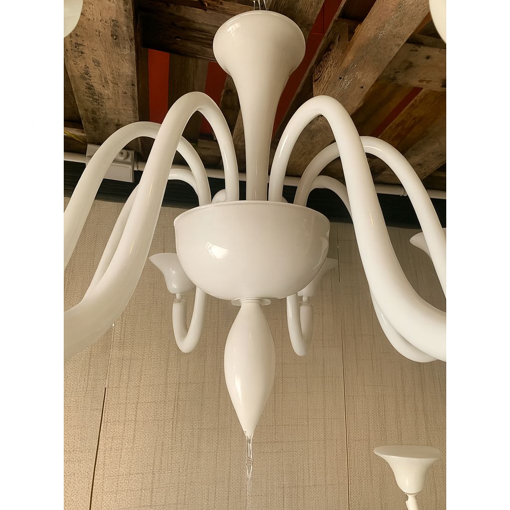 photo furniture Italian Contemporary White Murano Glass Chandelier In Decò Style