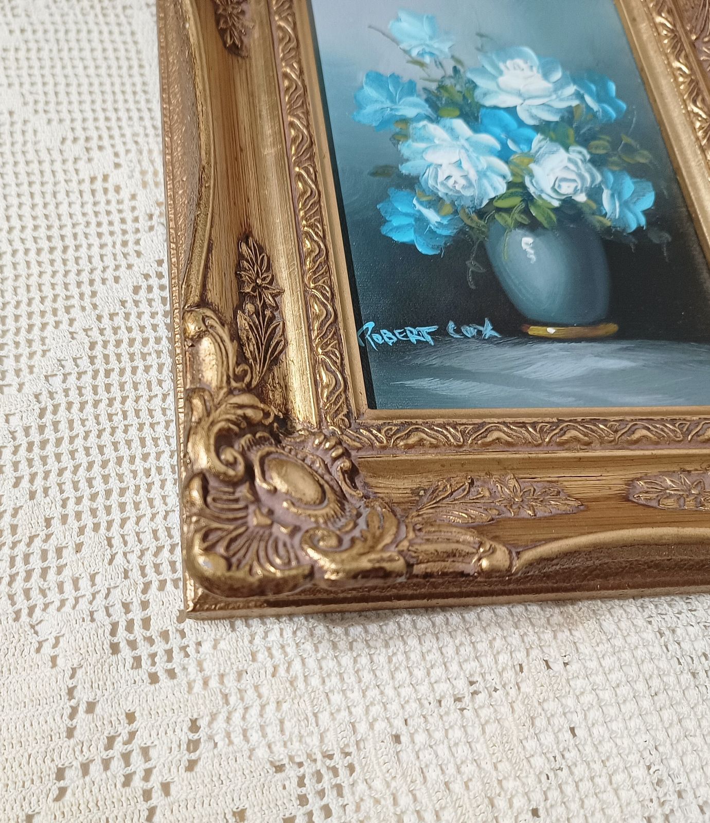 Vintage Floral Oil Painting,Still Life Study Blue White Impasto Flowers Signed Robert Cox ,Gold Gilded Frame. photo vintage