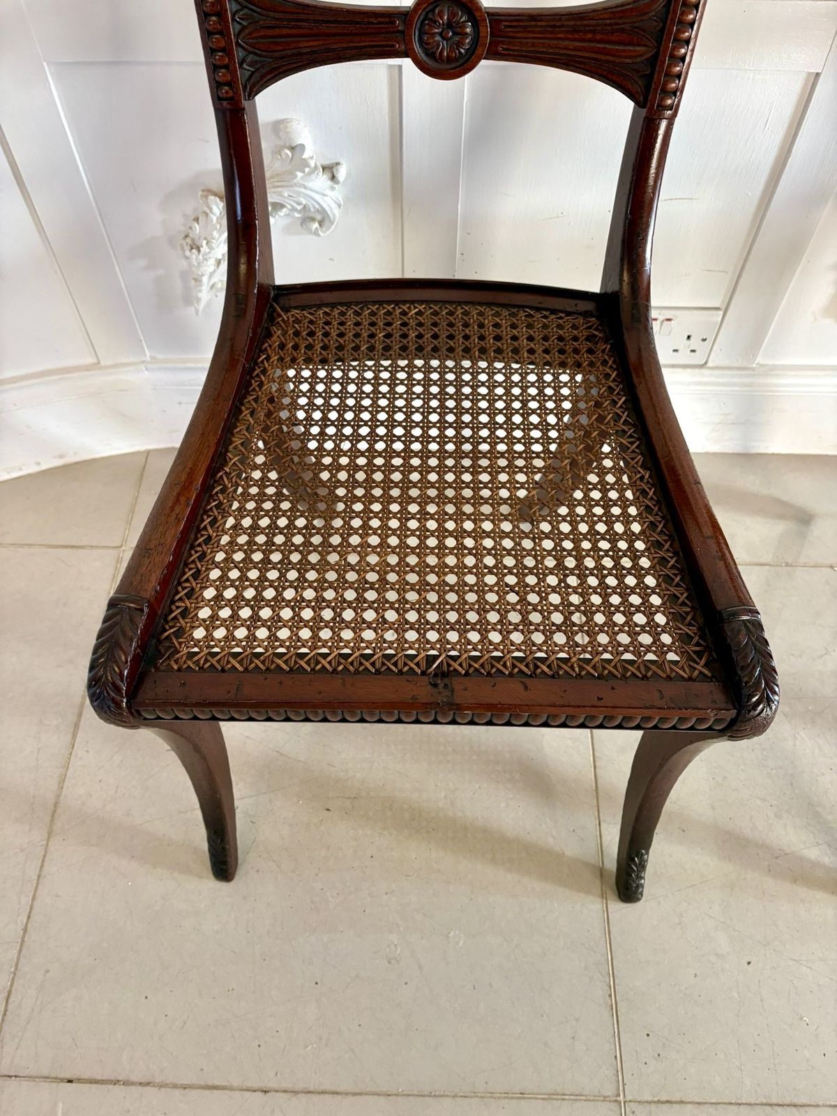 photo furniture Magnificent Quality 19th Century Antique Set Of 6  Dining Chairs